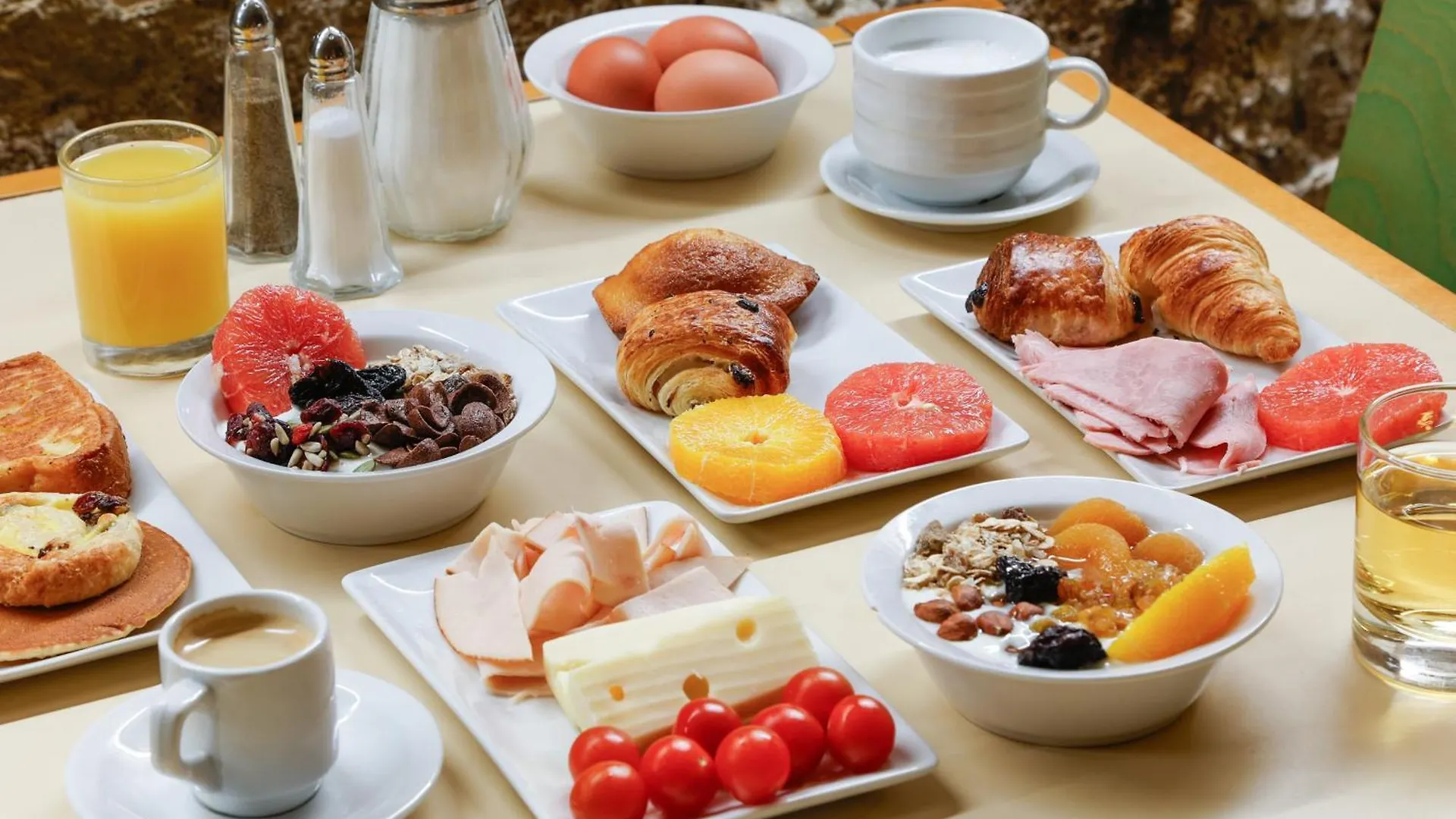 Ibis Styles Paris Republique Le Marais Hotel 3*,